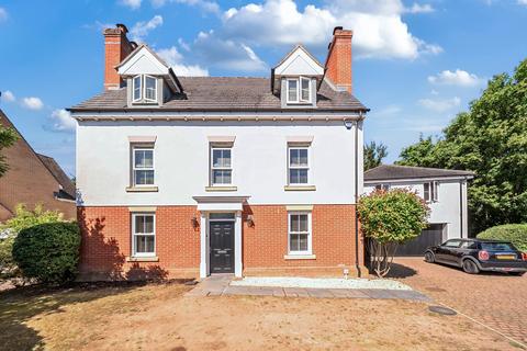 Perry Road, Dunmow CM6 6 bed detached house for sale