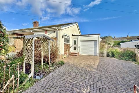 Broadway Avenue, Kingsteignton 2 bed bungalow for sale
