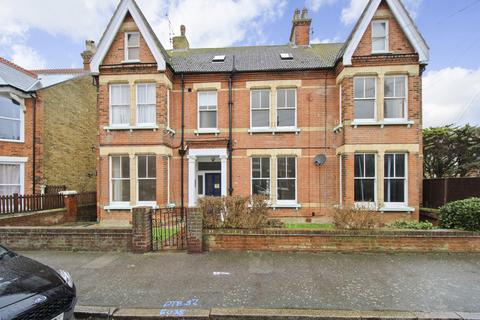 Downs Park, Herne Bay, Kent 2 bed flat for sale