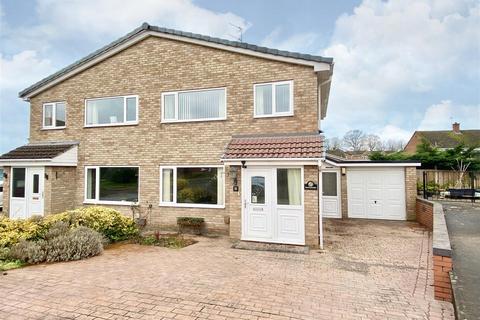 18 Cardington Drive, Shrewsbury, SY1 3HD 3 bed semi