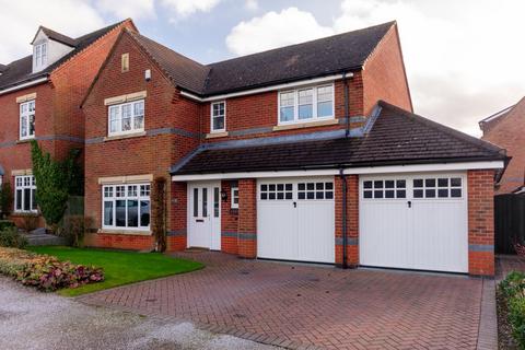 Freer Drive, Burntwood, WS7 4 bed detached house for sale
