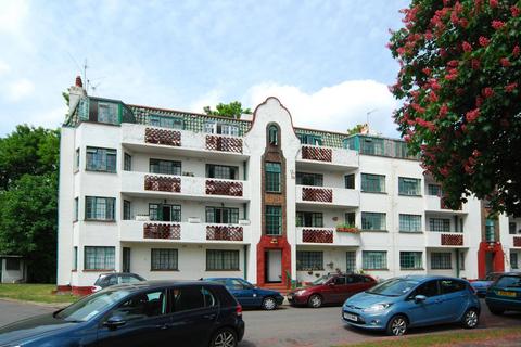 Ealing Village, Ealing, London, W5 4 bed flat for sale