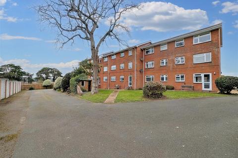 Steyne Road, Seaview, PO34 5BH 3 bed apartment for sale
