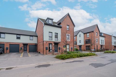 Chepstow NP16 3 bed townhouse for sale
