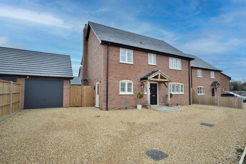 Ashwicken Road, King's Lynn PE32 4 bed detached house for sale