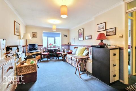 Teresa Mews, Walthamstow 1 bed apartment for sale