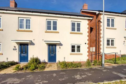 27 Ashmeads Close, Rumwell, Taunton 3 bed semi