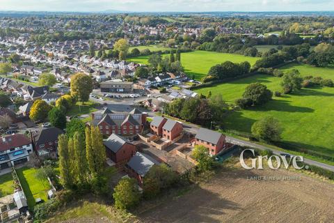 Blackhalve Lane, Wolverhampton 3 bed detached house for sale