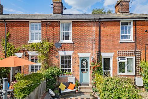 Dentons Terrace, Wivenhoe... 2 bed cottage for sale