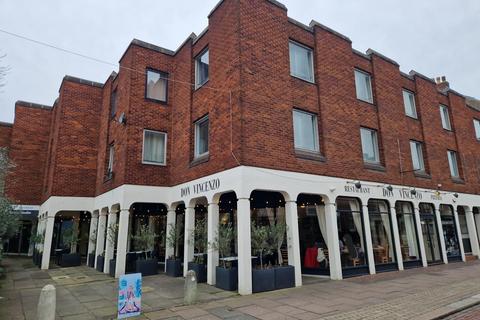 HIGH STREET ROCHESTER 2 bed apartment for sale
