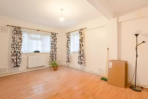 Deepdene Gardens, Brixton Hill... 2 bed flat for sale