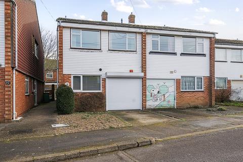 Oak End Close, Tunbridge Wells, TN4 3 bed semi