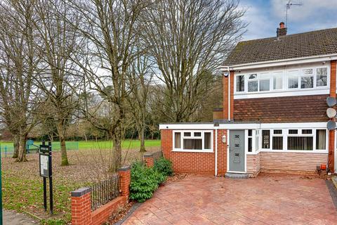 1 Manor Road, Penn, Wolverhampton 3 bed house for sale