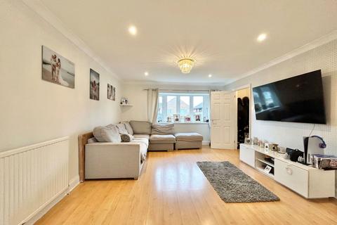 Imperial Avenue, Sheerness ME12 3 bed semi