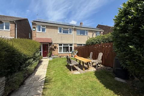 Brendon Gardens, Nailsea, North... 3 bed semi