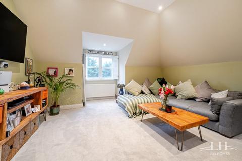 Hare Lodge, Upper Brentwood Road 1 bed apartment for sale