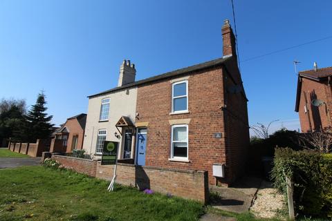 Lincoln Road, Metheringham, Lincoln 2 bed cottage for sale