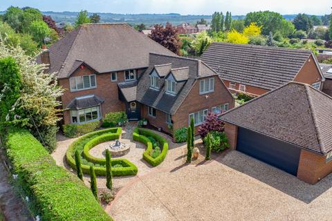 Heanor Road, Ilkeston, DE7 5 bed detached house for sale