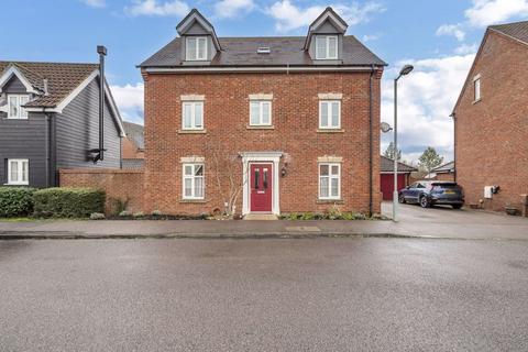 Mead Road, Bury St. Edmunds 4 bed detached house for sale