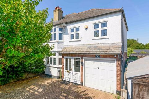 4 bedroom semi-detached house for sale
