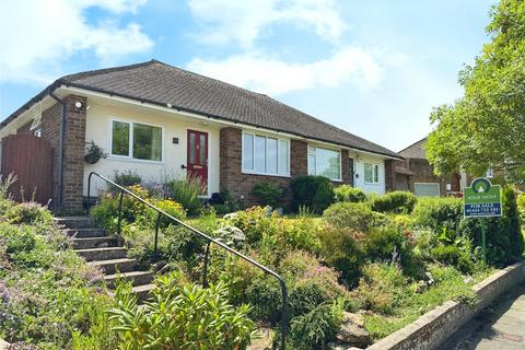Park Avenue, East Sussex TN34 2 bed bungalow for sale