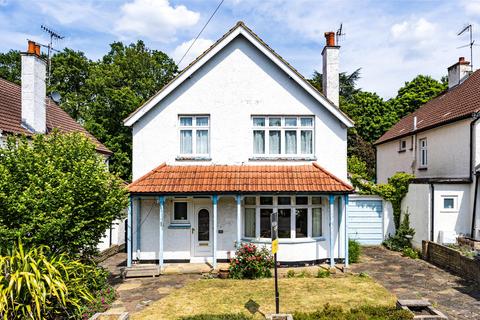 Highlands Avenue, Leatherhead... 4 bed detached house for sale
