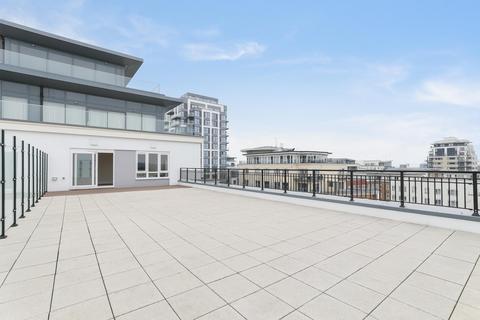 Goldhawk House, Beaufort Square... 3 bed flat for sale