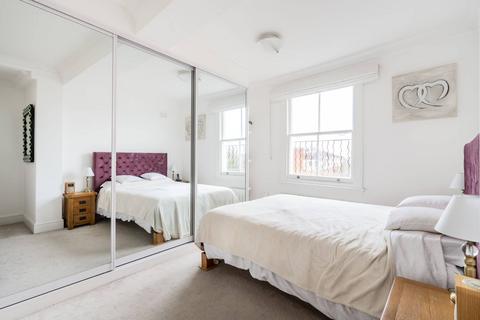 Sutherland Avenue, Maida Vale, W9 2 bed flat for sale