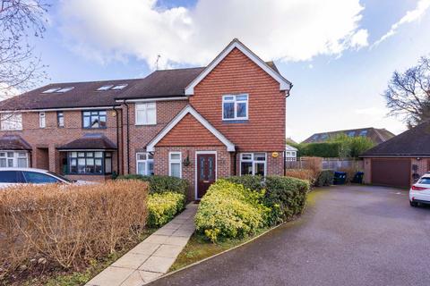 Devonshire Gardens, Taplow SL6 2 bed semi