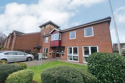 31 Willow Court, Brookside Road, Gatley 1 bed flat for sale