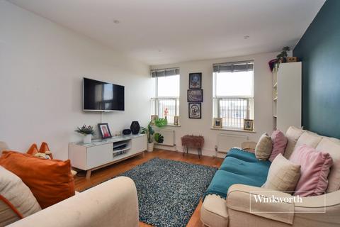 London Road, Cheam, Sutton, SM3 2 bed apartment for sale