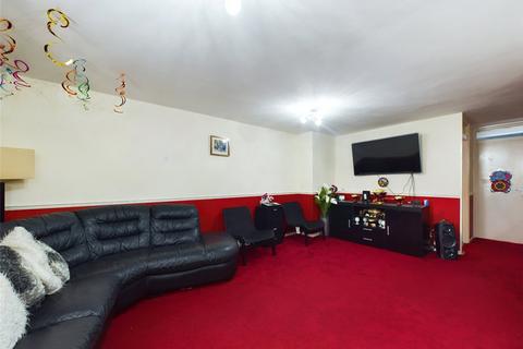 Barberry Close, Romford RM3 3 bed end of terrace house for sale