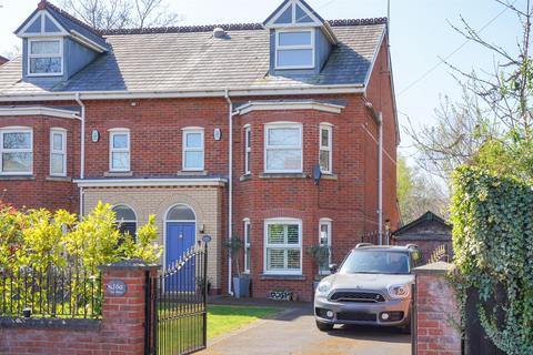 4 bedroom semi-detached house for sale