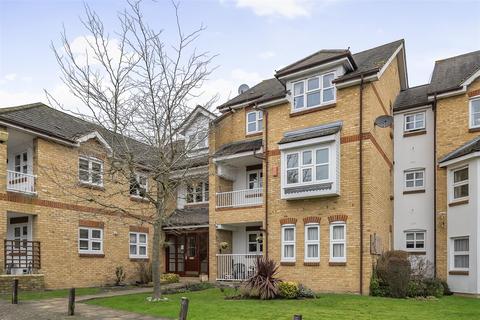 The Chase, Stanmore HA7 2 bed flat for sale