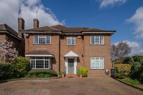 Cuckoo Hill Road, Pinner HA5 5 bed detached house for sale