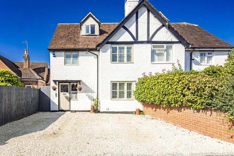 22 Horseshoe Road, Pangbourne on... 4 bed property for sale
