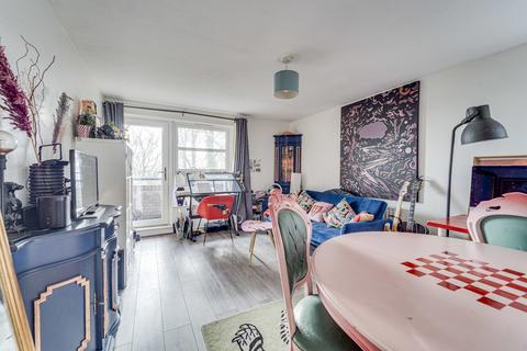 Mount View Road, Stroud Green N4 1 bed apartment for sale