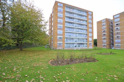 Dove Park, Hatch End 2 bed flat for sale
