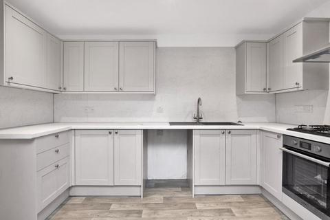 High Street, Henfield 1 bed apartment for sale