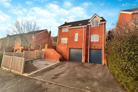 Derwent Road, Staffordshire DE15 4 bed detached house for sale
