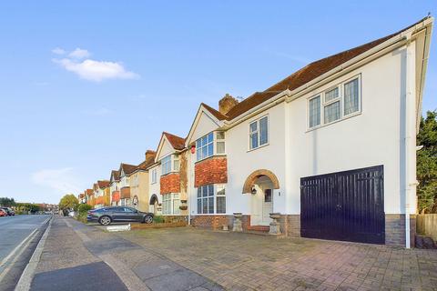 Holmes Avenue, Hove, BN3 7LA 4 bed semi