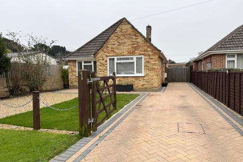 Holbury, Southampton, Hampshire, SO45 3 bed chalet for sale