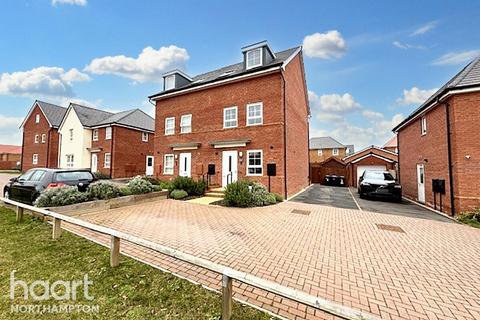 Mardell Way, Northampton 3 bed semi