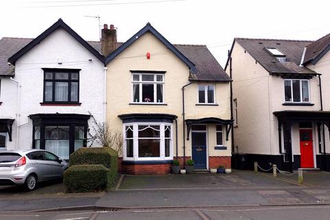 The Crescent, Walsall, WS1 2BZ 3 bed semi