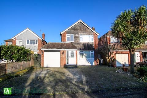 Brinley Close, Cheshunt 3 bed detached house for sale
