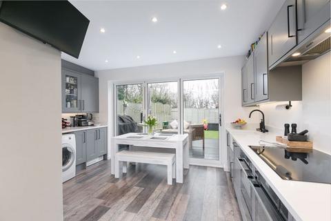 Hamond Close, South Croydon 4 bed terraced house for sale