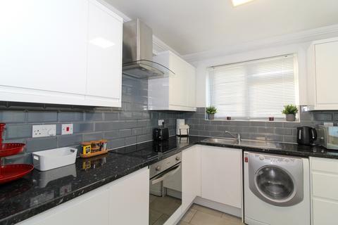 McRae House, South Norwood Hill, SE25 2 bed flat for sale