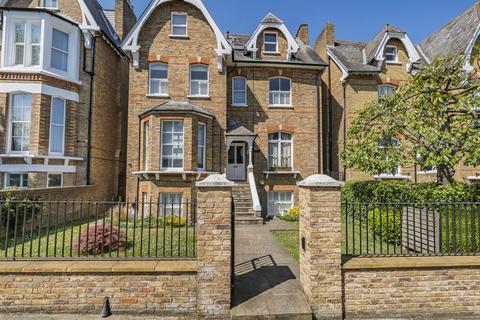 Kings Road, Richmond 1 bed apartment for sale