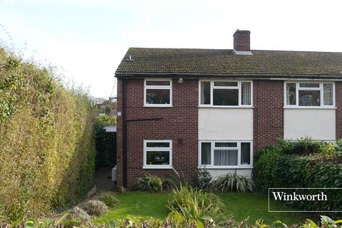 Bells Hill, Barnet, EN5 2 bed ground floor flat for sale