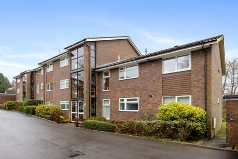 Beacon Road, Crowborough, TN6 2 bed flat for sale